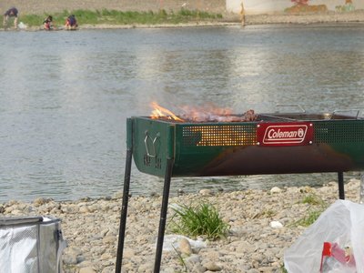 Barbecue at the Tamagawa (Tama River)