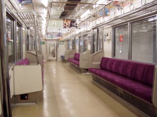 Überfüllte Bahn in Tokio